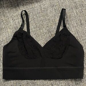 MINDD THE MID V LINED WIREFREE BRA